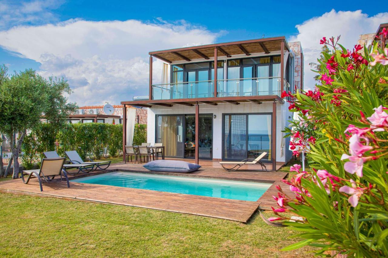 Kalma Villa Ena Nea Moudania Exterior foto