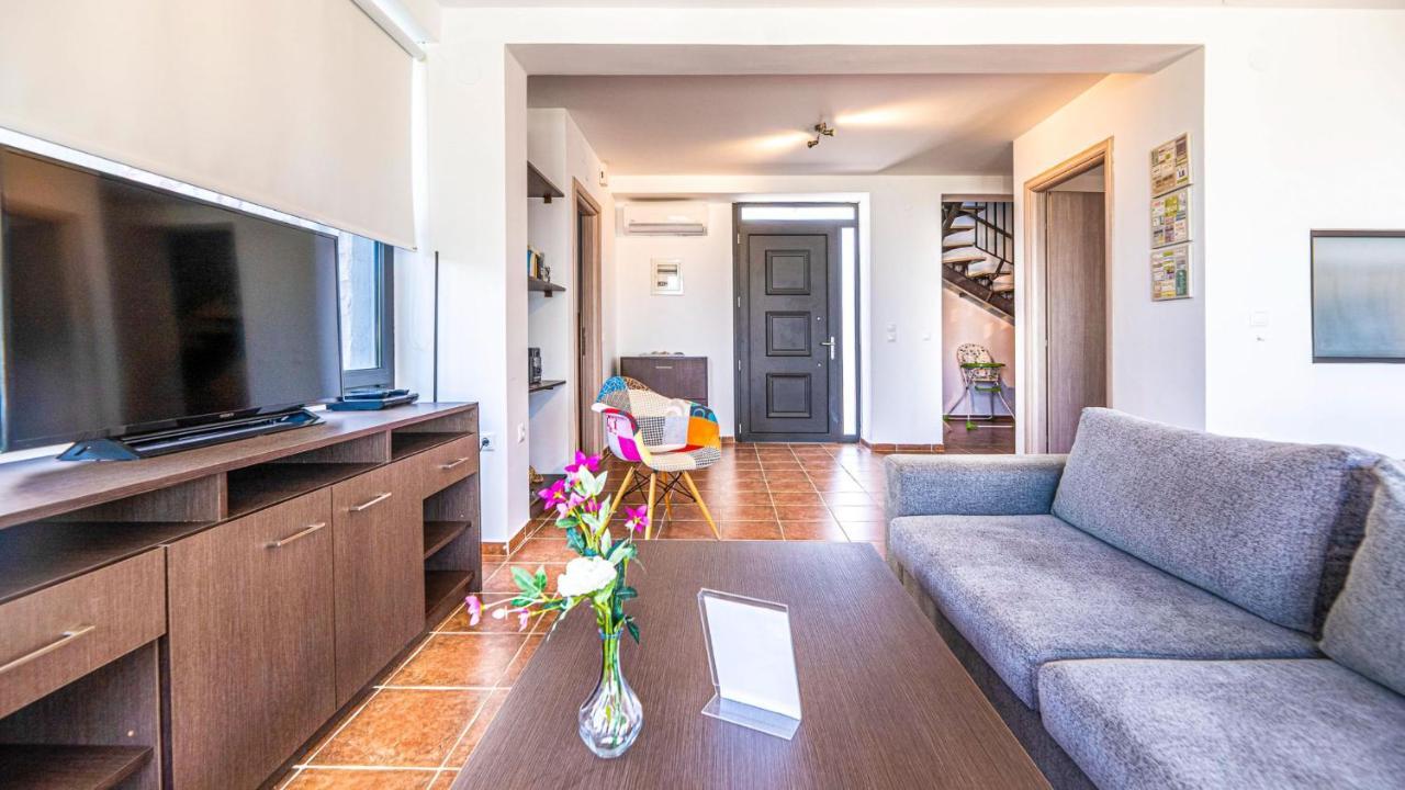 Kalma Villa Ena Nea Moudania Exterior foto